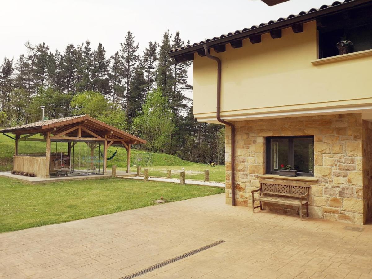 Chalet Con Piscina Climatizada En La Naturaleza Areatza Εξωτερικό φωτογραφία