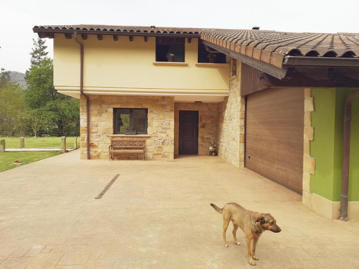 Chalet Con Piscina Climatizada En La Naturaleza Areatza Εξωτερικό φωτογραφία